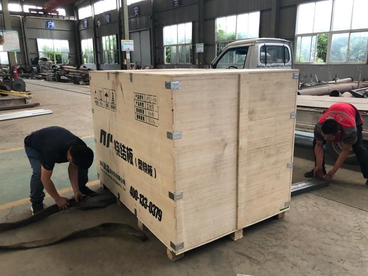 耐高溫燒結板打包裝車 耐高溫燒結板打包裝車